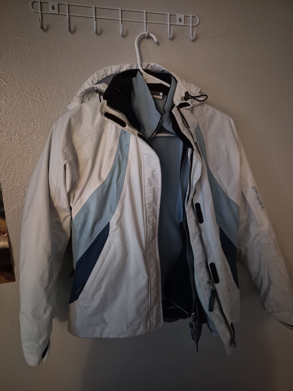 Womens White & Blue Waterproof Ski Jacket